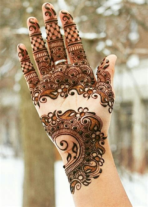 15 Latest Mehndi Designs to Rock This Eid - Brandsynario