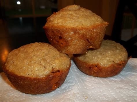 Kristi's Dishes: Oatmeal Butterscotch Muffins