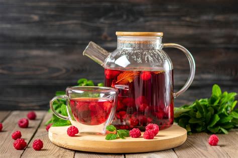 The Health Benefits of Red Raspberry Leaf Tea | Best Health Canada