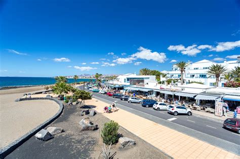 Los Pocillos promenade (Lanzarote) | Jet2holidays