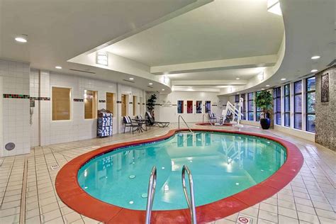 Hilton Garden Inn Seattle/Issaquah Pool Pictures & Reviews - Tripadvisor