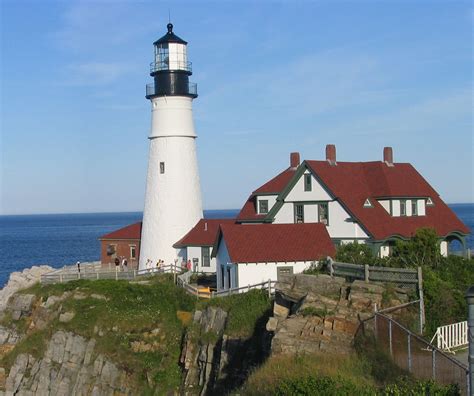 Lighthouse in Maine | Maine lighthouses, Portland lighthouse, Lighthouse