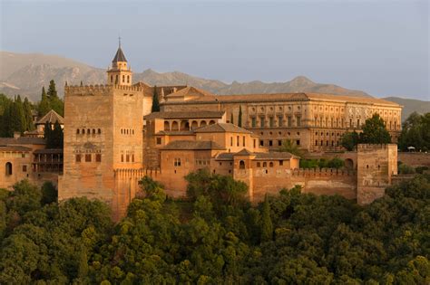 File:Detail Charles V palace Alhambra Granada Spain.jpg - Wikimedia Commons