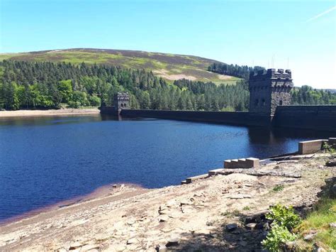 Derwent Reservoir - Derbyshire, England | Tips & Photos for Mountain ...