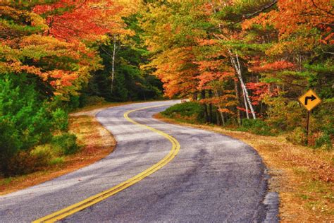 10 Can't-Miss Fall Scenic Drives In Maine