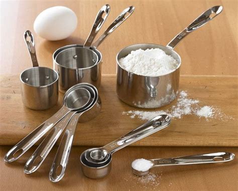 Seven Essential Baking Tools for Measurement