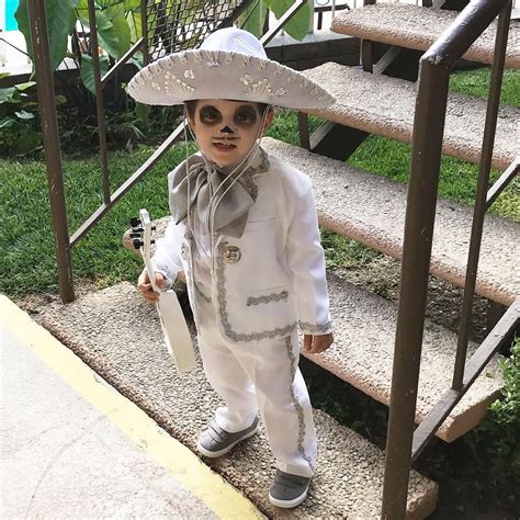 Ernesto De La Cruz Coco Costume | Coco costume, Costumes, Halloween ...