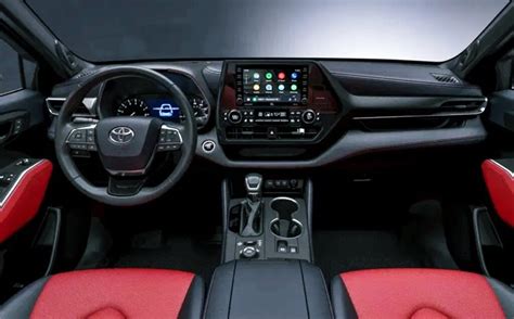 2024 Toyota Highlander Hybrid Interior