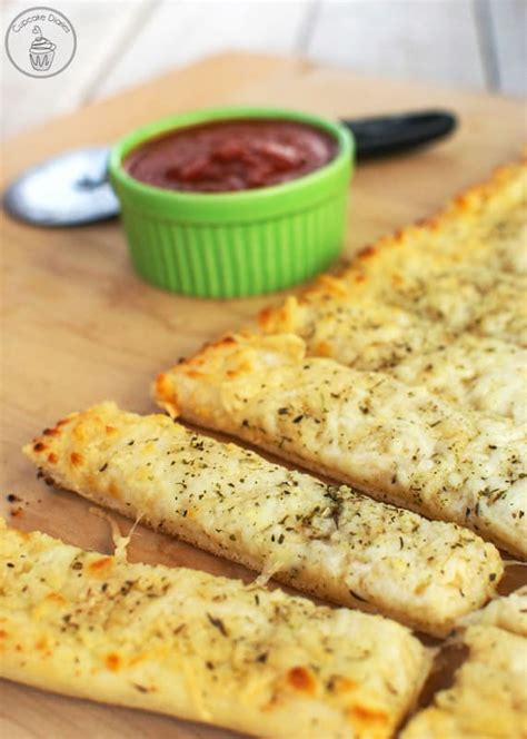 Cheesy Garlic Breadsticks