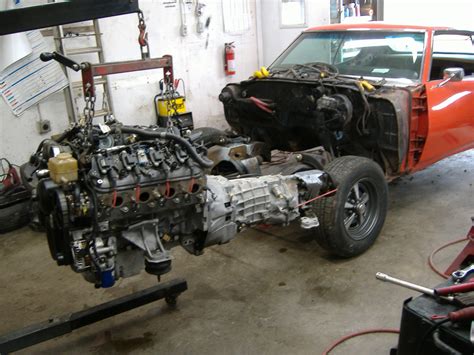 1969_pontiac_gto-LS2_engine_swap