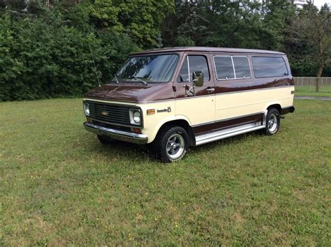 Beautiful 1977 Chevrolet G20 Beauville Sportvan Is a Time Capsule ...