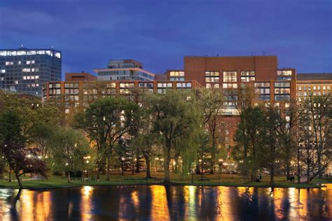 Boston Luxury Hotel | Back Bay Hotel | Four Seasons Hotel Boston