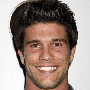 Jason Chambers (TV Actor) - Age, Family, Bio | Famous Birthdays