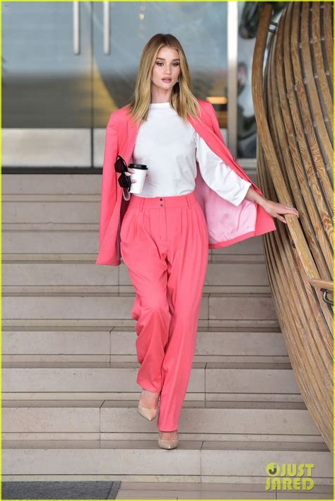 Rosie Huntington-Whiteley Goes Business Chic For a Day at the Office ...