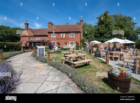 The Leather Bottle pub in Mattingley, Hampshire, England, UK, an old ...