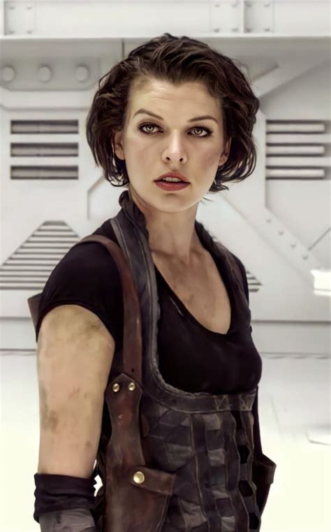 Me as Alice, Resident Evil Afterlife ・ popular.pics ・ Viewer for Reddit