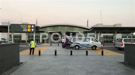 Sembrar escena septiembre long term parking larnaca airport Menos ...