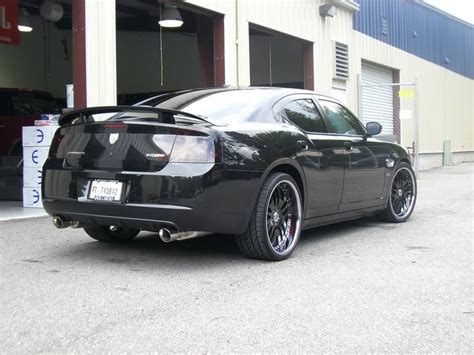 2007 Brilliant Black Dodge Charger SRT8