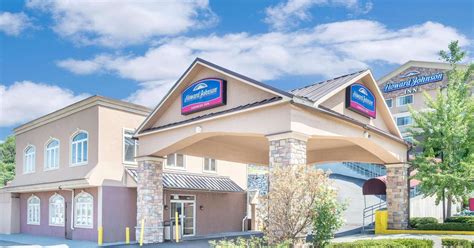 Howard Johnson by Wyndham North Bergen from $90. North Bergen Hotel ...