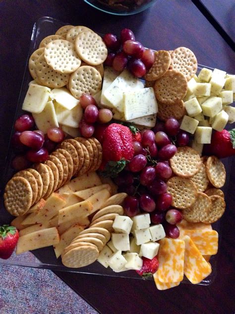 The 25+ best Cheese and cracker platter ideas on Pinterest | Cheese and ...