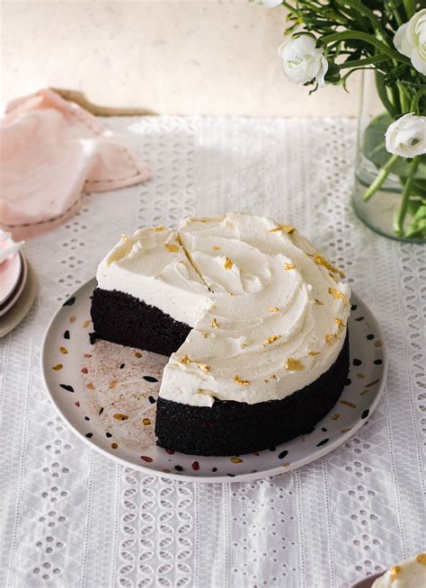 Chocolate stout cake with mascarpone frosting