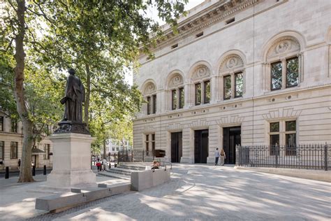 London’s National Portrait Gallery Reopens With New Bronze Doors ...