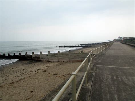 Tywyn - Gwynedd, Wales - Around Guides