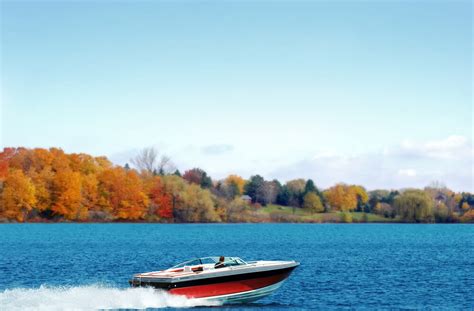 Essentials You Need When Boating on Tellico Lake | Tellico Lake Home Team