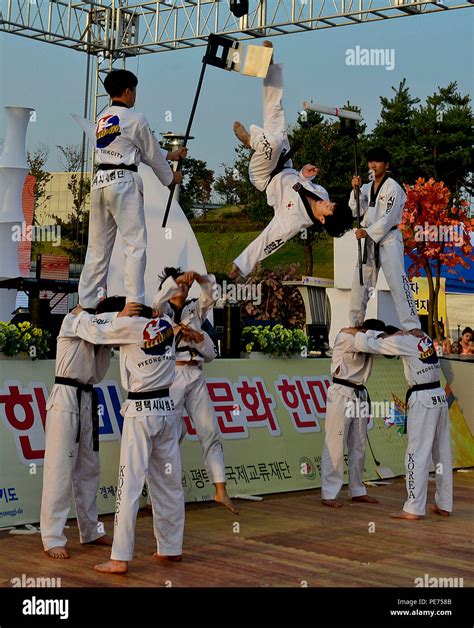 Taekkyeon hi-res stock photography and images - Alamy