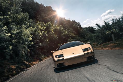 Gold Diablo Lamborghini 4K wallpaper download