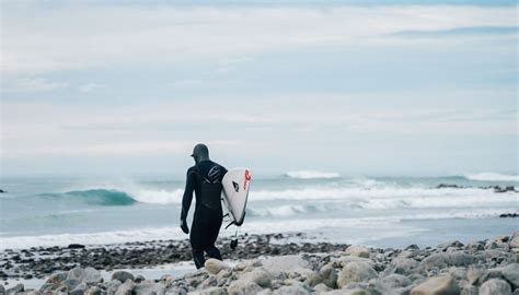 Surfing in New Zealand and why is it worth to try out