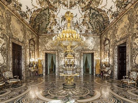 Things You Can´t Miss at the Madrid Royal Palace - Hellotickets