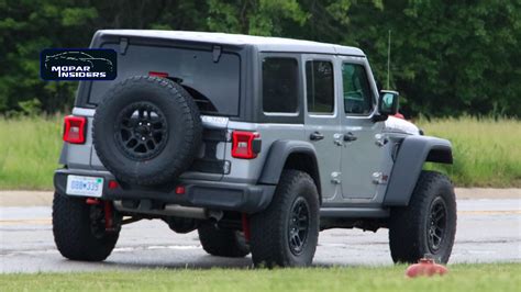 CAUGHT: 2022 Jeep® Wrangler Unlimited Rubicon With Bigger Tire Offering ...