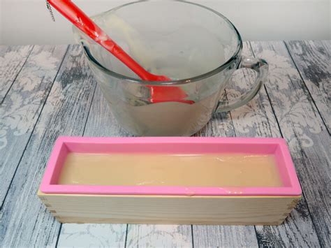 A Basic Lard Soap Recipe That Looks Great