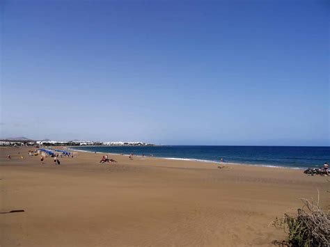 Playa de los Pocillos Beach – Auszeit Lanzarote – Holidays on Lanzarote