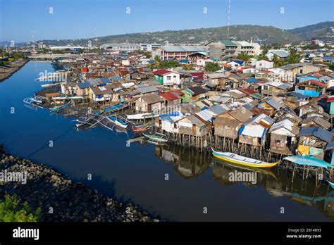 Aerial view of a Badjao community on the outskirts of Cebu City ...