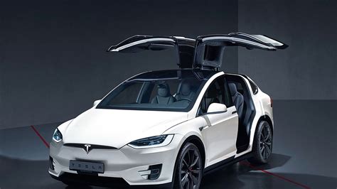 Tesla Model X car review, release date, features and prices | WIRED UK