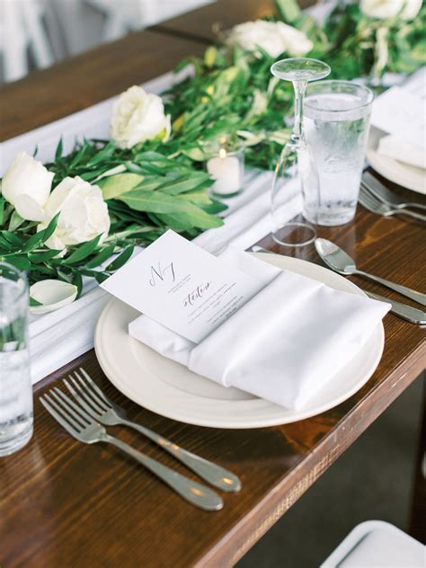 Napkin Folds | Wedding Planning Tips | Michigan Florist