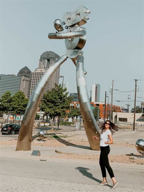 Traveling Man by Brad Oldham Sculpture | Wescover Public Sculptures