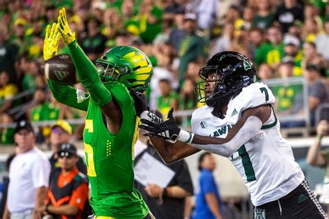 Statistically speaking: Oregon football enters Pac-12 play leading ...