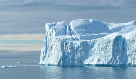 Icebergs Pose an Increasing Threat to Offshore Oil Exploration