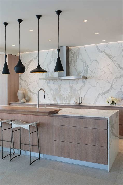 31+ ( Luxury ) Calacatta Gold Marble Backsplash & Countertop Ideas ...