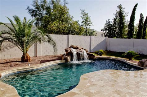 7 Luxury Pool Landscaping Designs