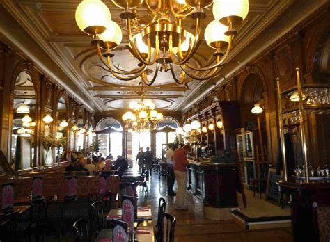 The Best Traditional Paris Cafés and Brasseries