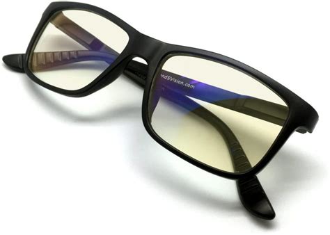 Best Blue Light Blocking Glasses [Our Reviews and Comparisons]