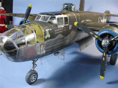 1/32 b-25 | Model planes, Model aircraft, Scale models