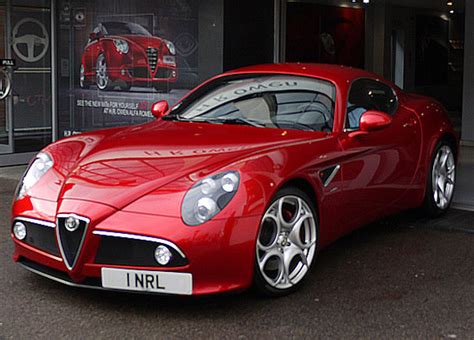 Inside the Alfa Romeo 8C Competizione - CNET