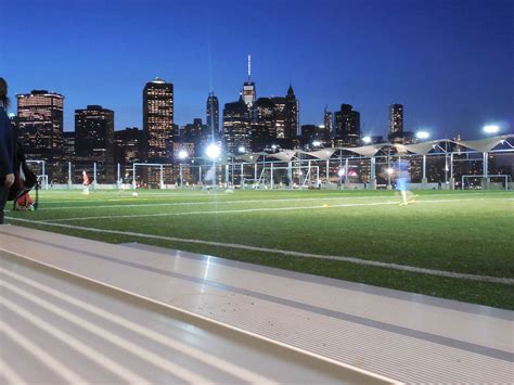 Pier 5 Soccer Field, Brooklyn Bridge Park NYC : r/pics