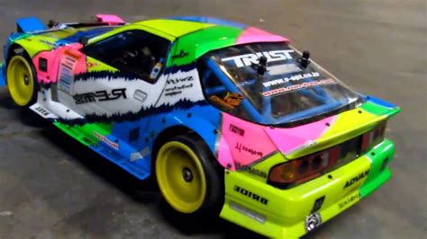 Daves RX7 FC RC Drift Even sounds like a rotary! - YouTube