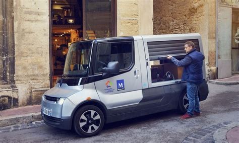 Renault, Volvo Trucks in talks on electric vans, report says ...